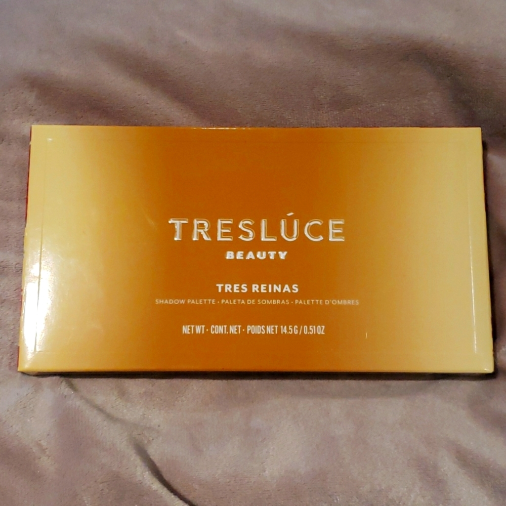 Tresluce Beauty Tres Reinas Eyeshadow Pallet